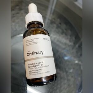 The Ordinary serum Ascorbic Acid 8% + Alpha Arbutin 2%